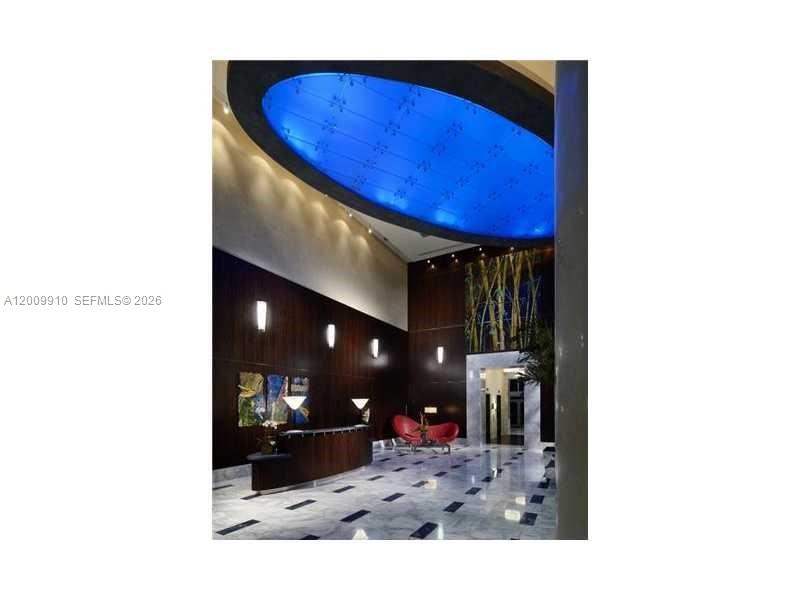 185 SW 7th St 2509