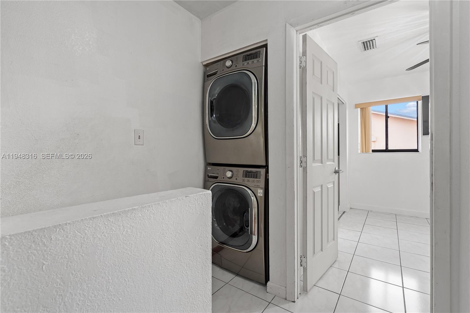 READY CONDO - Residential