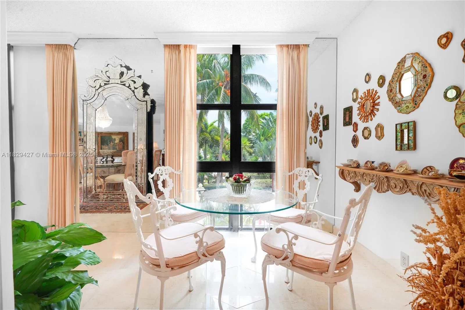 Key Biscayne, Florida 33149, United States, 2 Bedrooms Bedrooms, ,2 BathroomsBathrooms,Residential,Active,159480