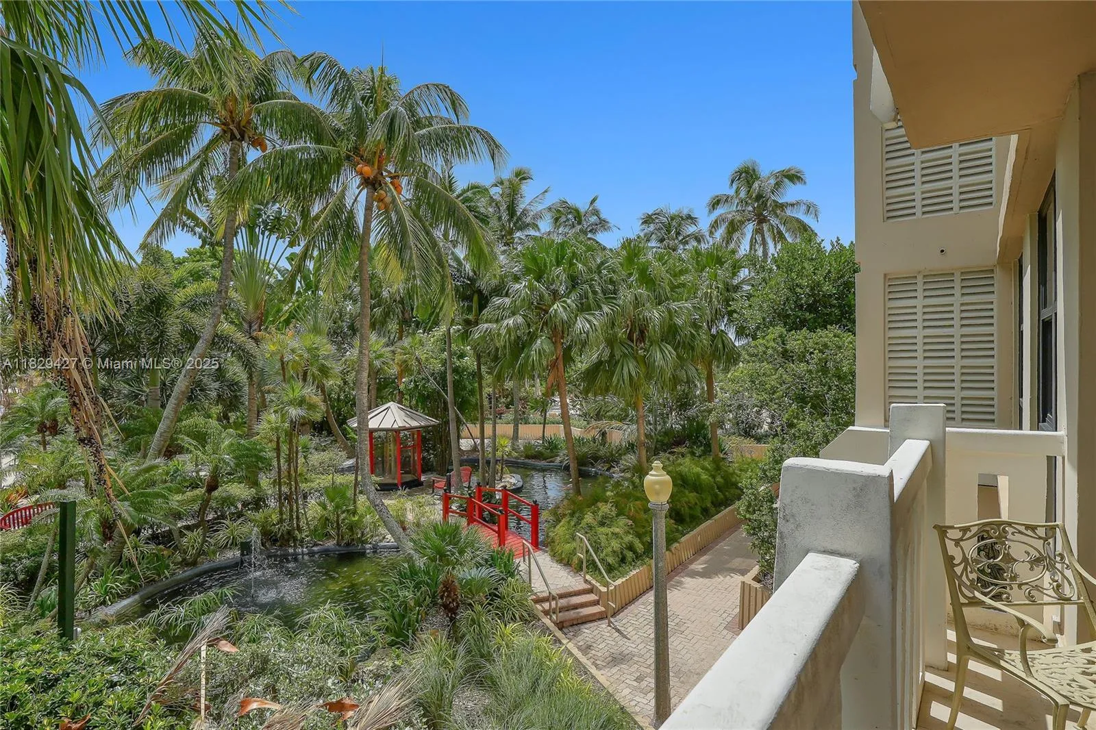 Key Biscayne, Florida 33149, United States, 2 Bedrooms Bedrooms, ,2 BathroomsBathrooms,Residential,Active,159480