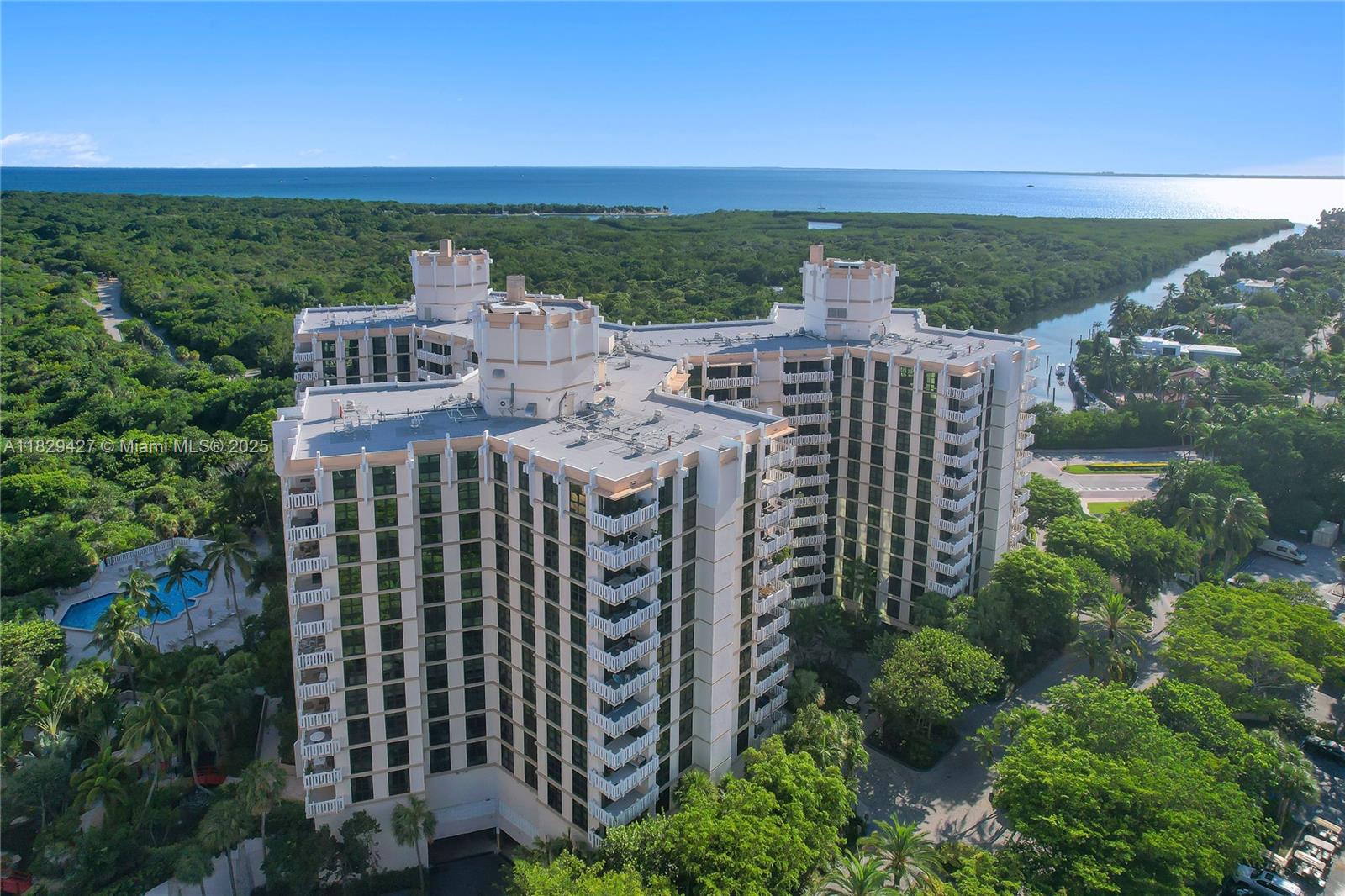 1121 Crandon Blvd F201