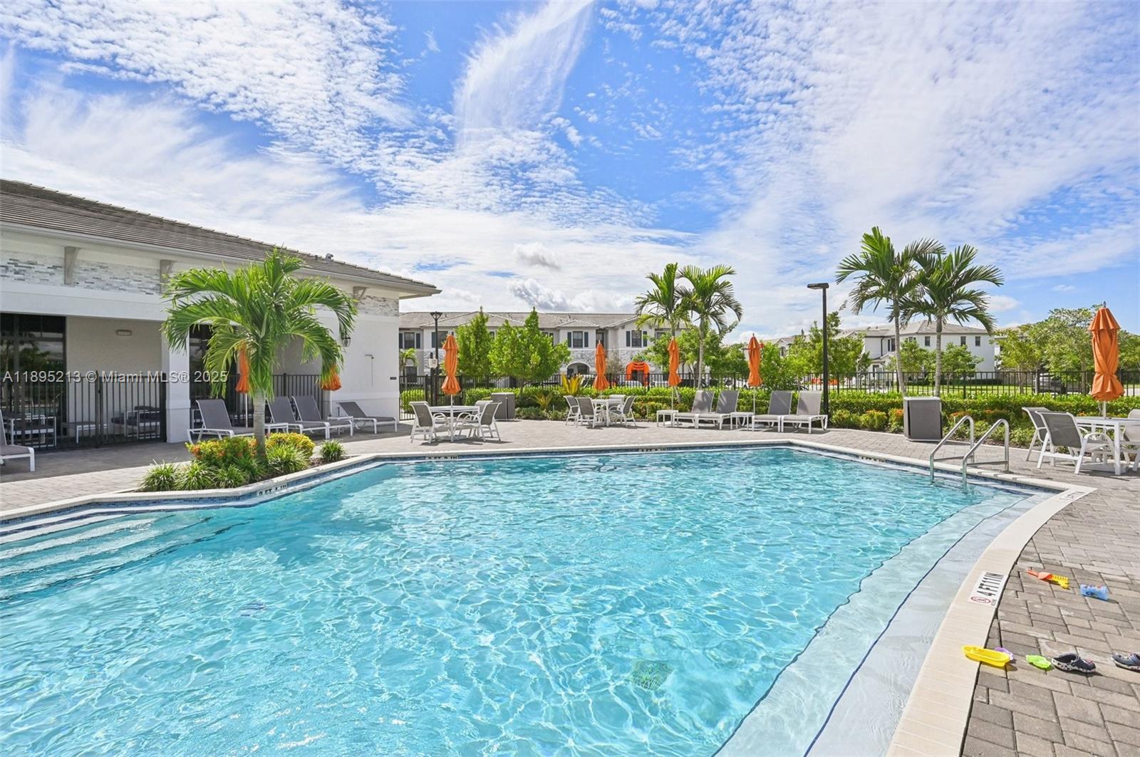 PINE ISLE - Residential