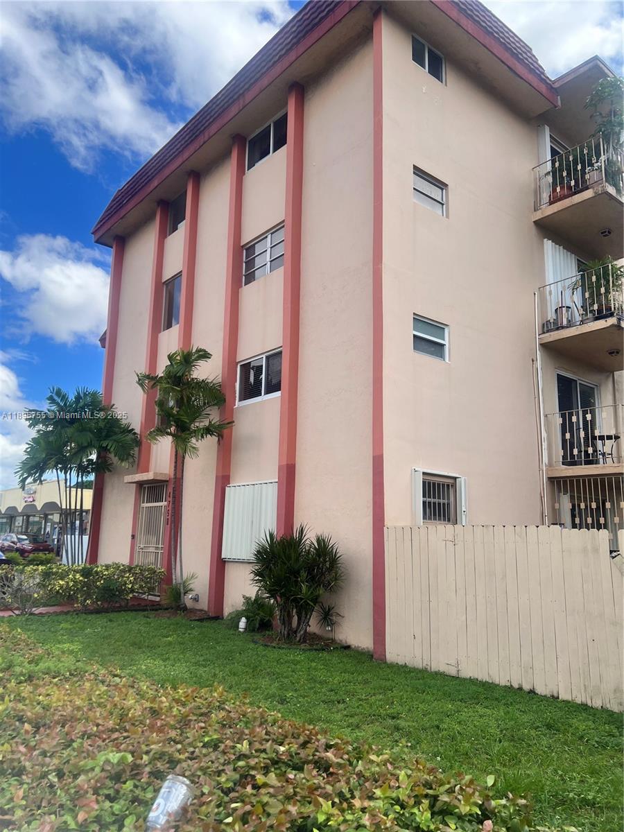 GARDEN VISTA CONDO - Residential Lease
