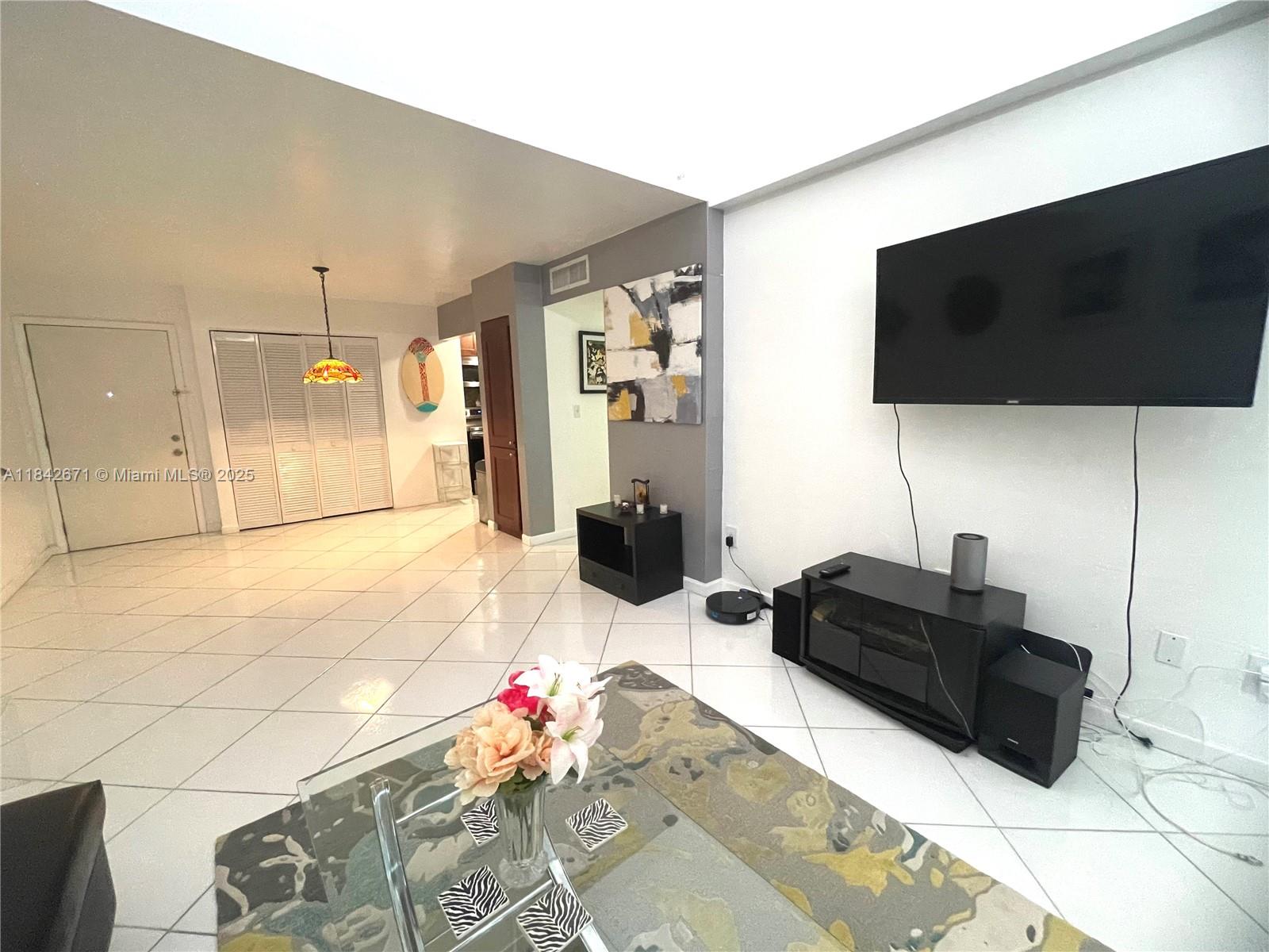 8821 W Flagler St 411