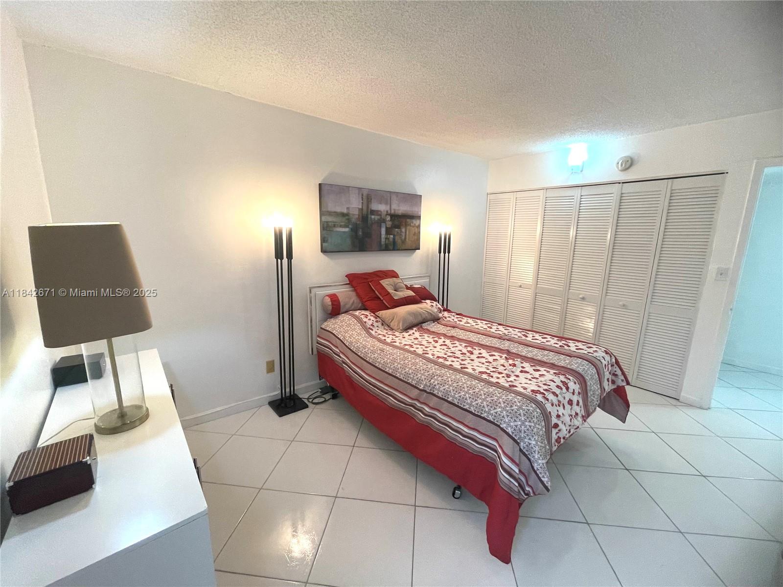 THE GREENS CONDO - Residential