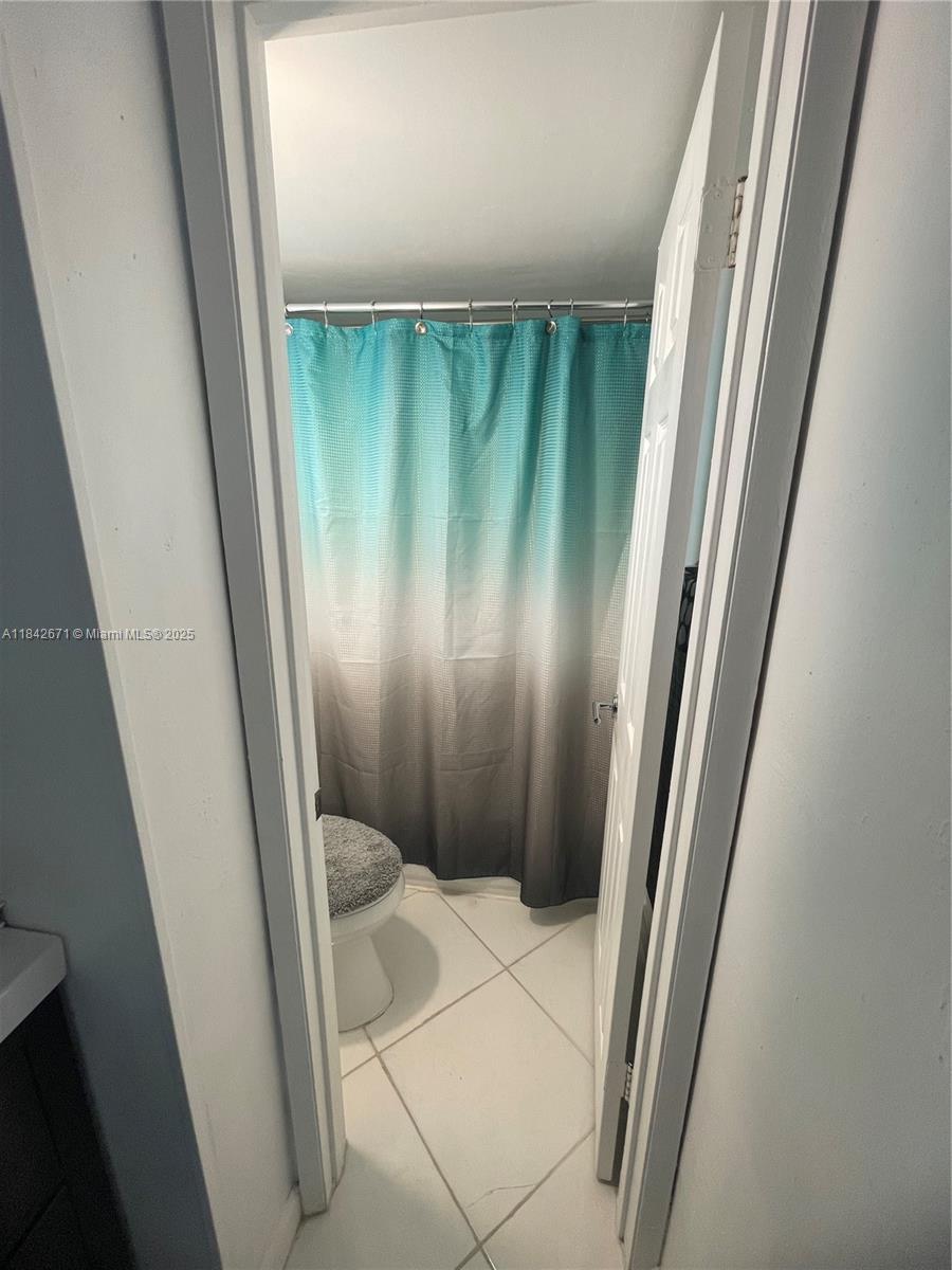 THE GREENS CONDO - Residential