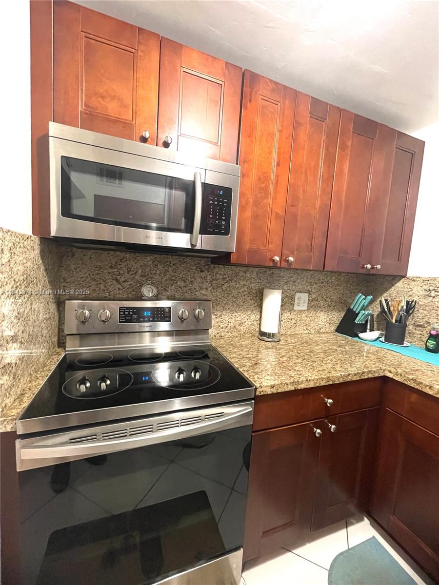 8821 W Flagler St 411