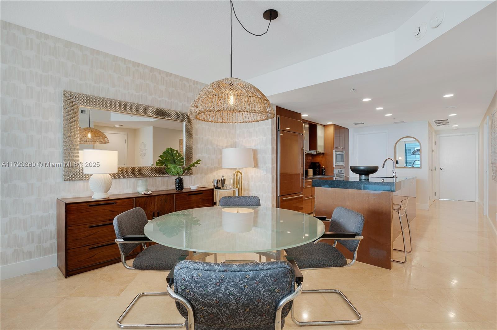 3801 Collins Ave 503