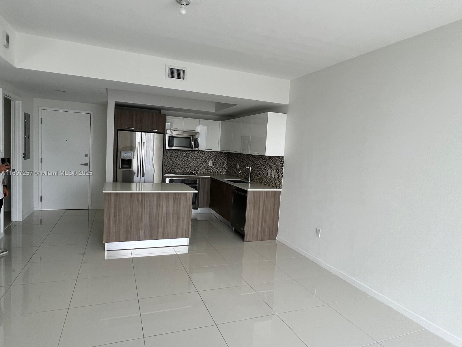 5252 PASEO CONDO - Residential