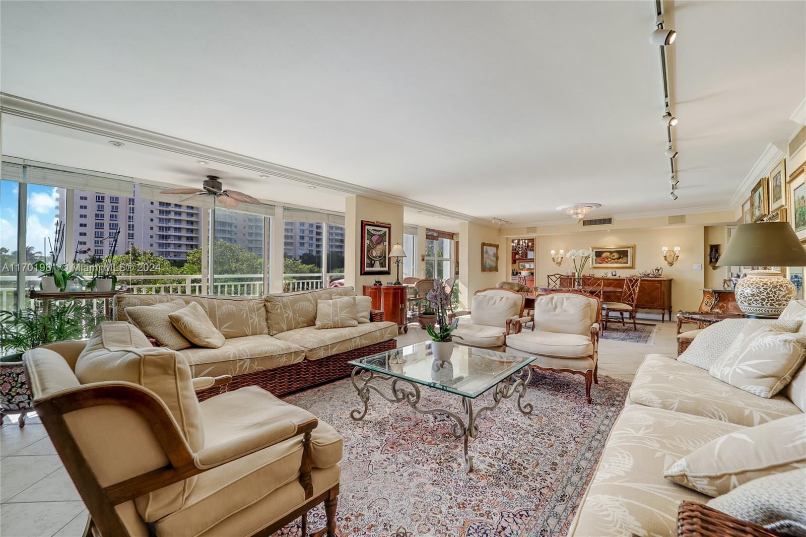 The Sands of Key Biscayne - Residential