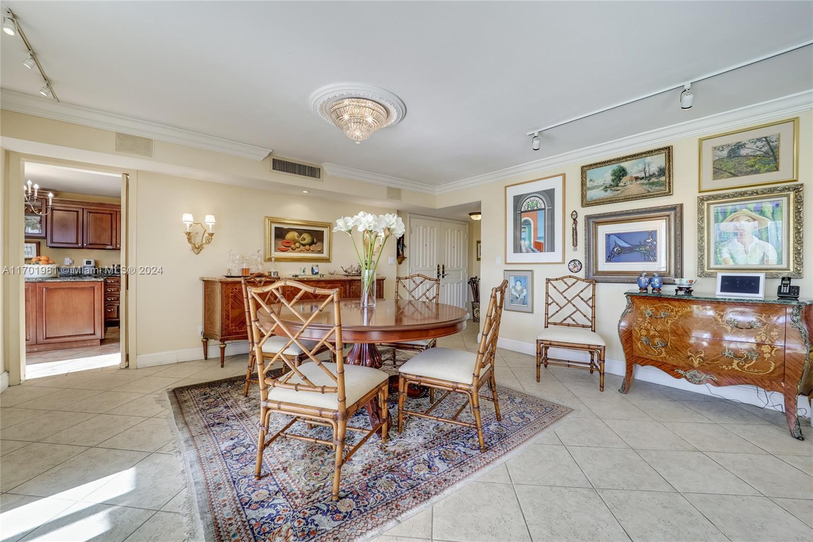 The Sands of Key Biscayne - Residential