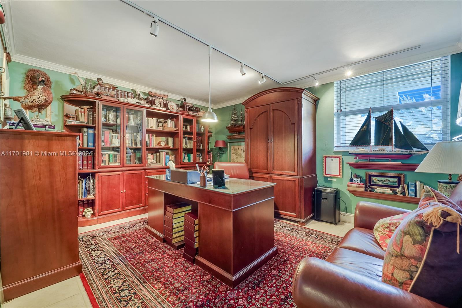 The Sands of Key Biscayne - Residential