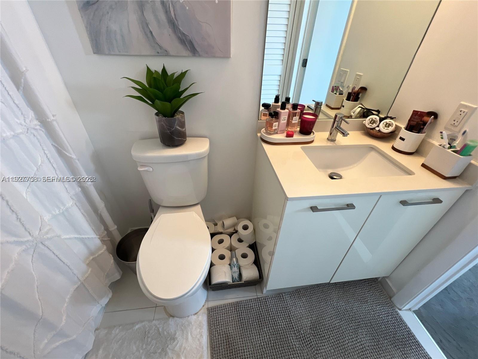 CENTRO CONDO - Residential