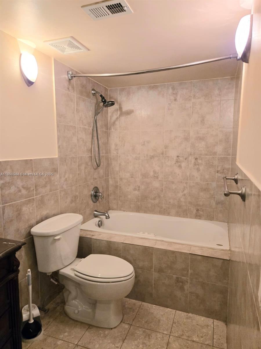 QUATRAINE CONDO II PH I - Residential Lease