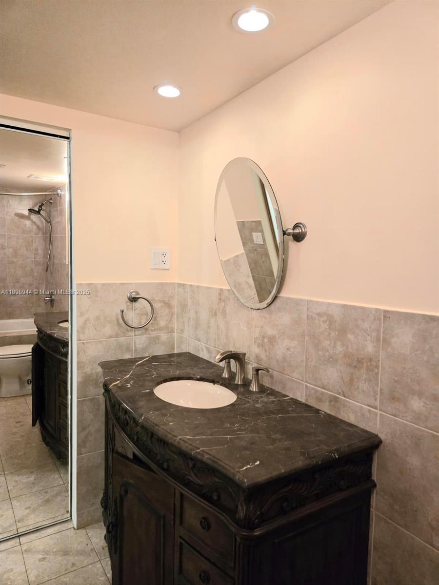 QUATRAINE CONDO II PH I - Residential Lease