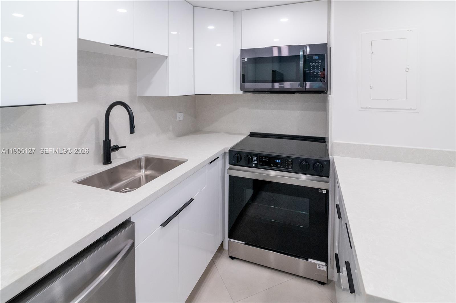 FOUR AMBASSADORS CONDO PH - Residential