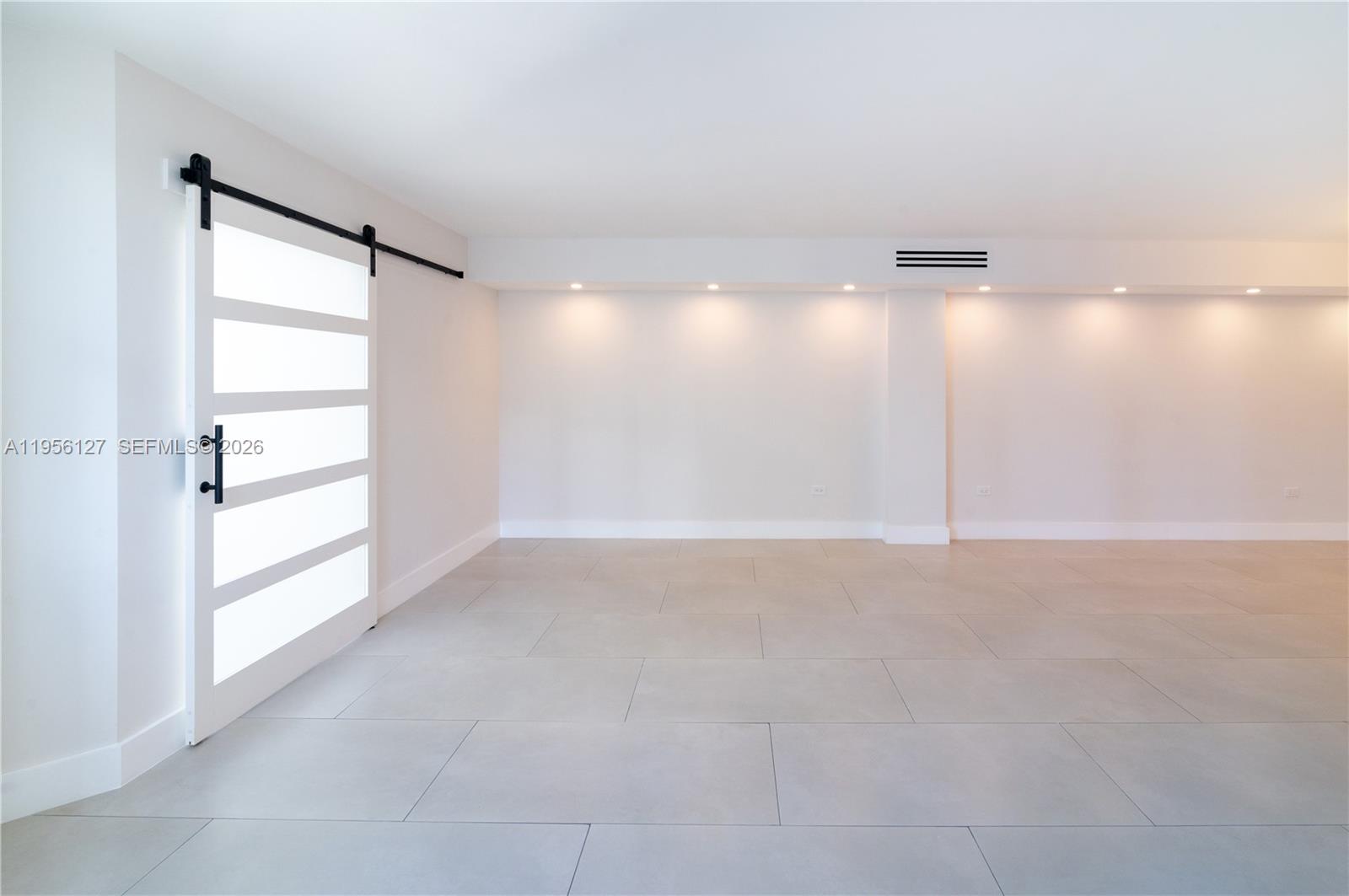 FOUR AMBASSADORS CONDO PH - Residential