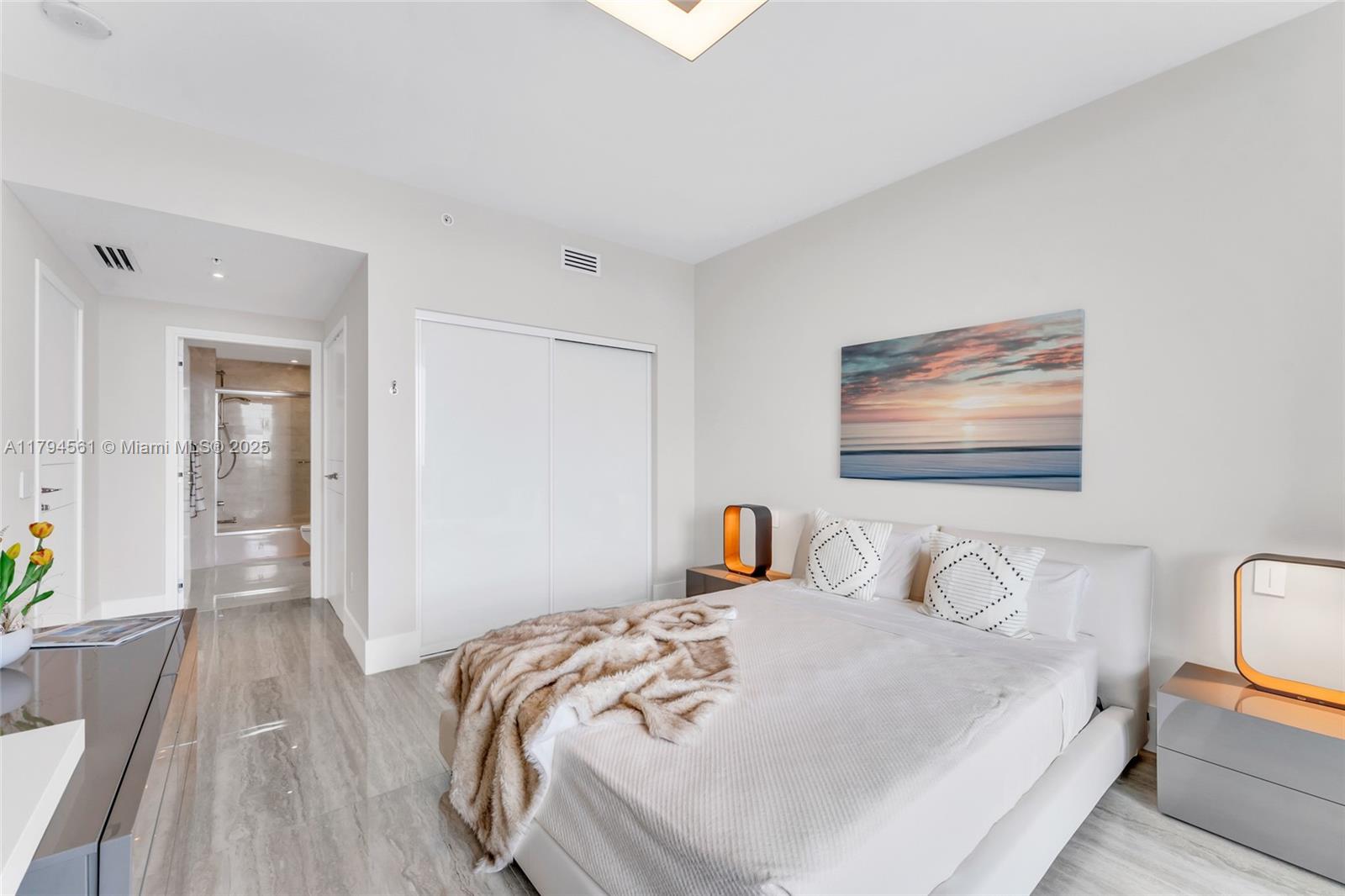 MARINA PALMS RESIDENCES S - Residential