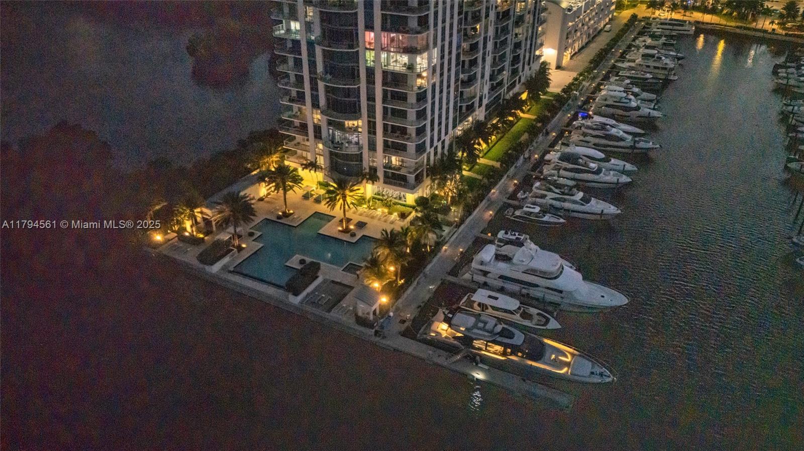 MARINA PALMS RESIDENCES S - Residential