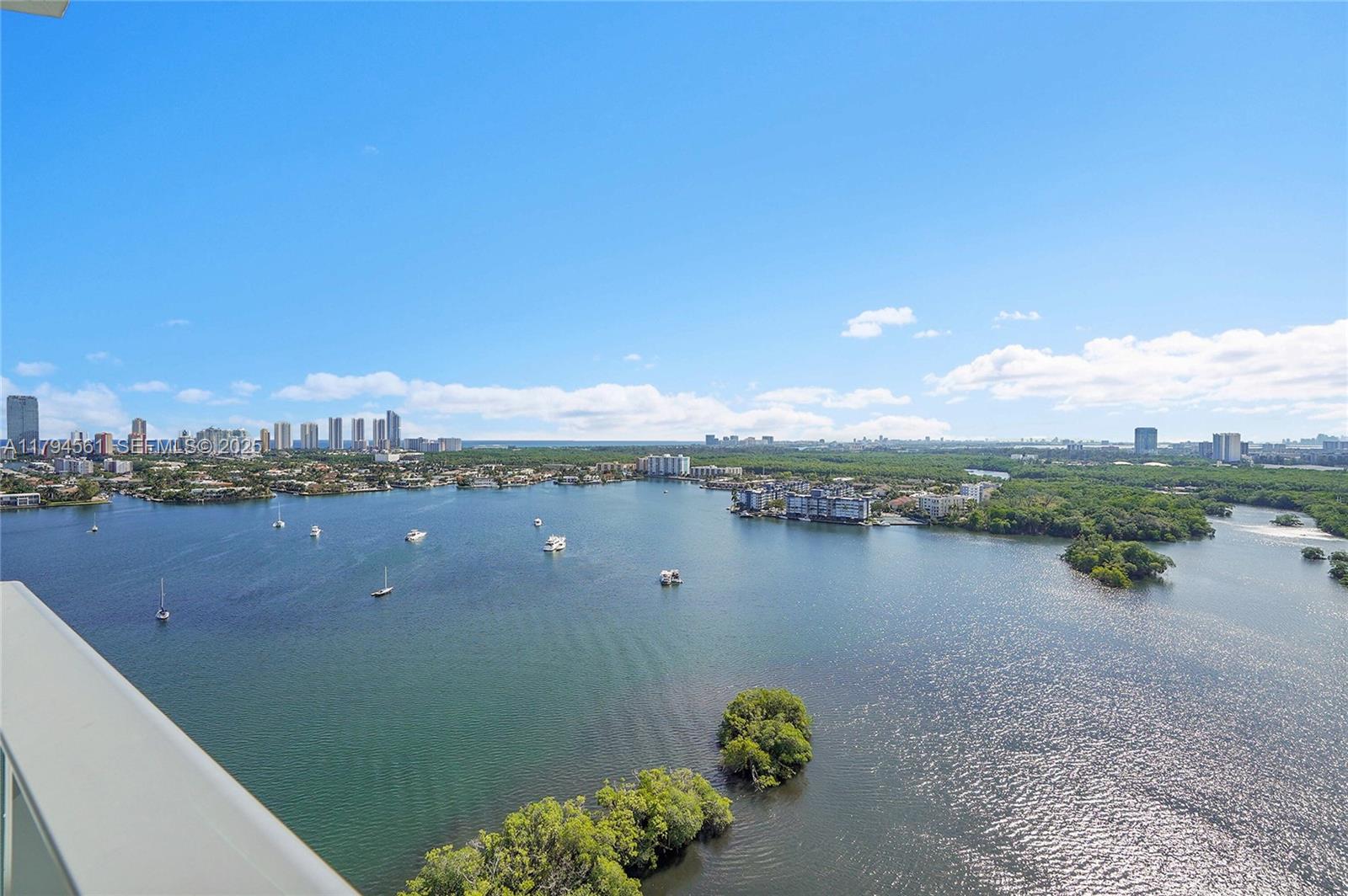 MARINA PALMS RESIDENCES S - Residential