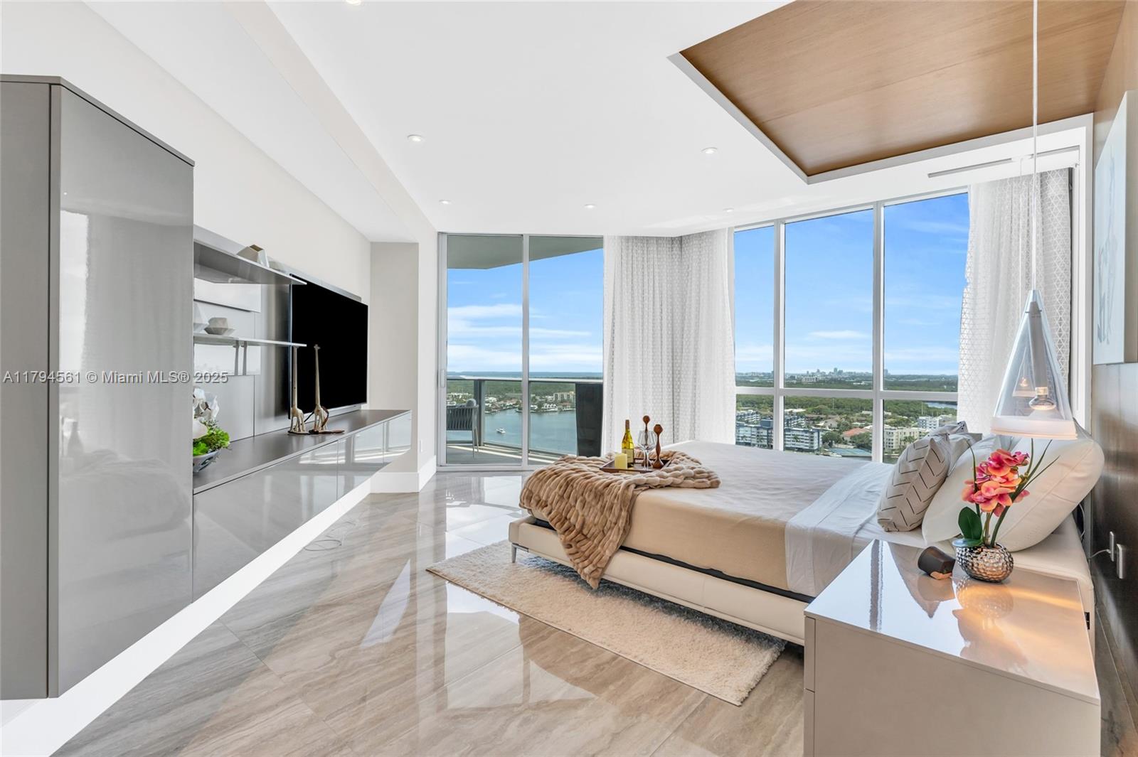 MARINA PALMS RESIDENCES S - Residential