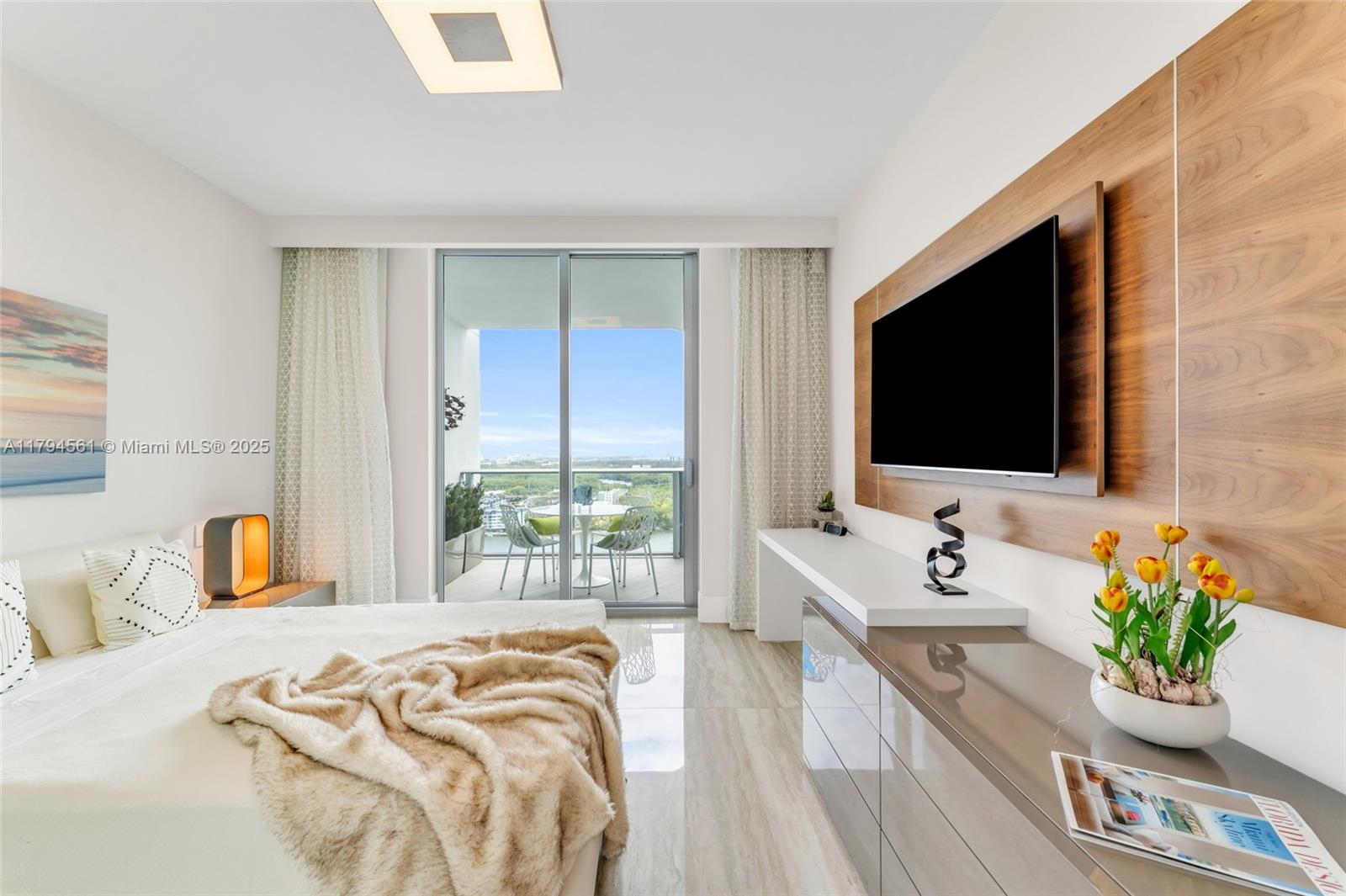 MARINA PALMS RESIDENCES S - Residential