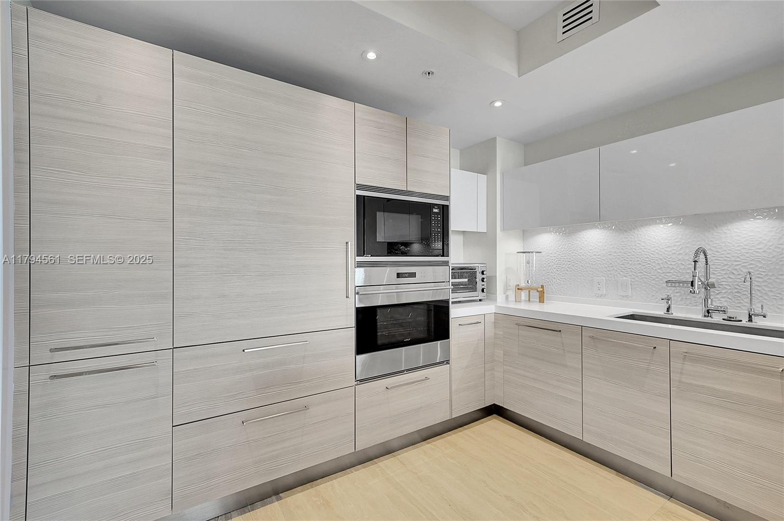 MARINA PALMS RESIDENCES S - Residential