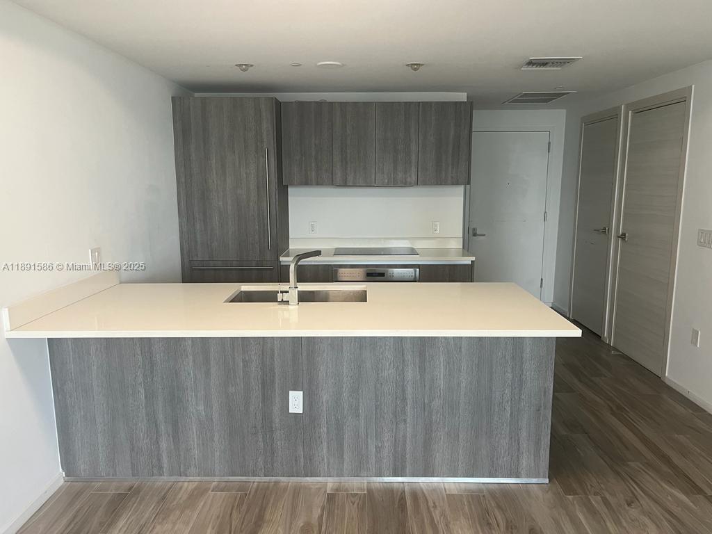 801 S Miami Ave 4502