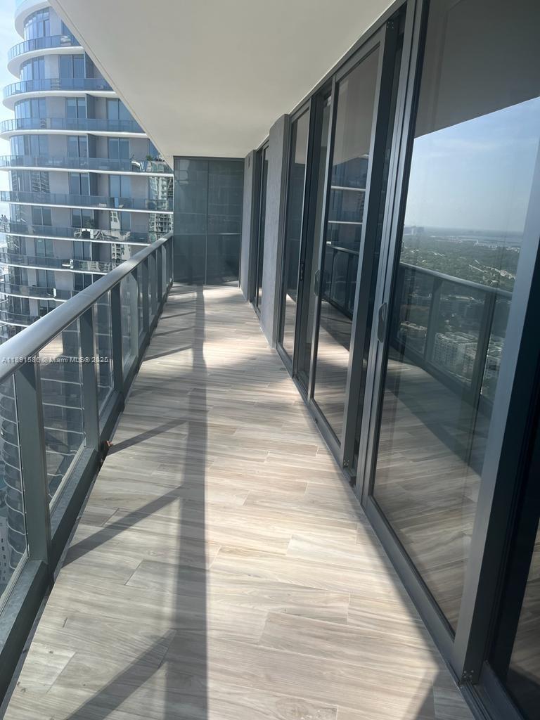 801 SMA RESIDENCES CONDO - Residential Lease