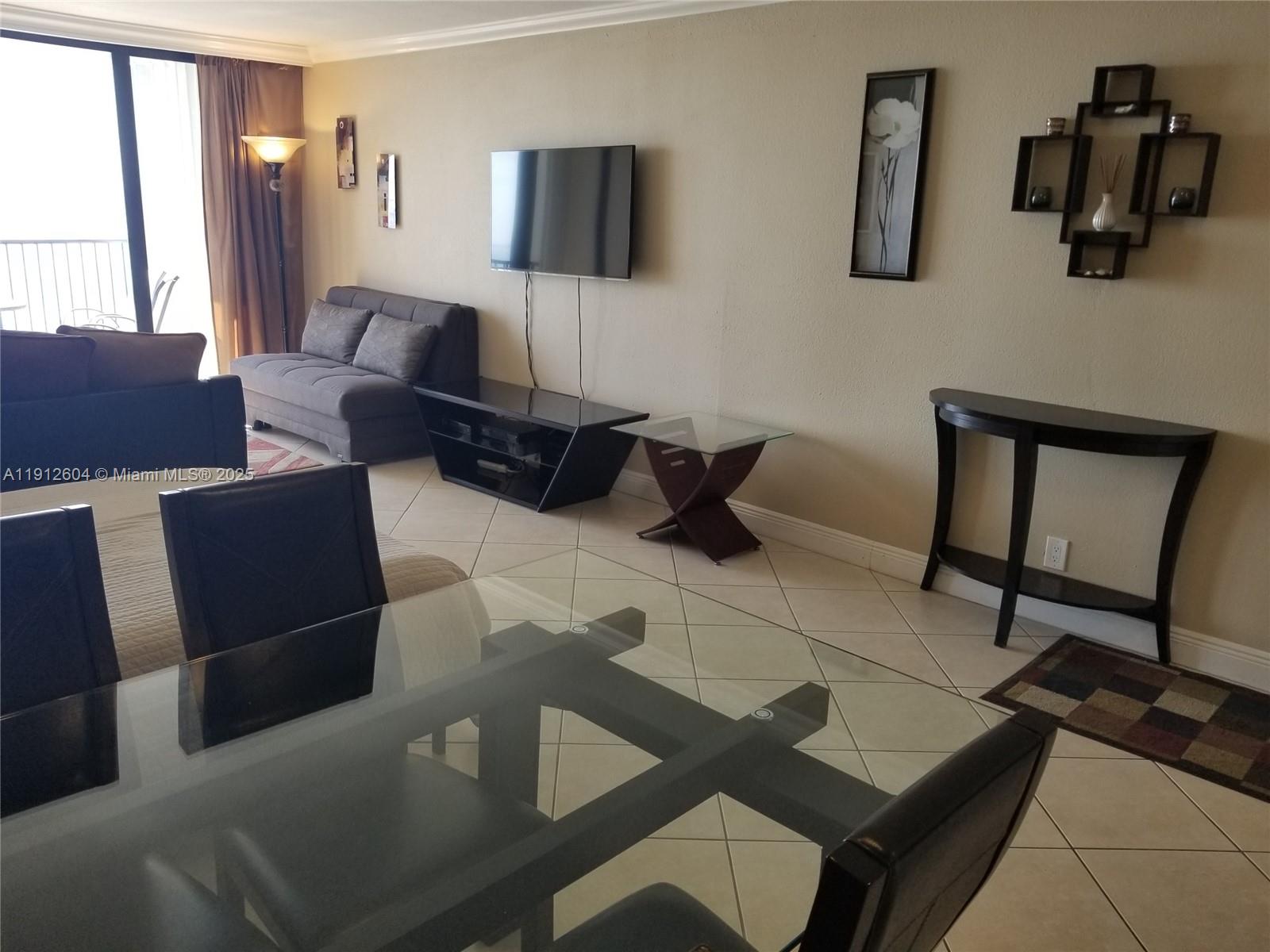 QUADOMAIN TOWER I AND IV - Residential Lease