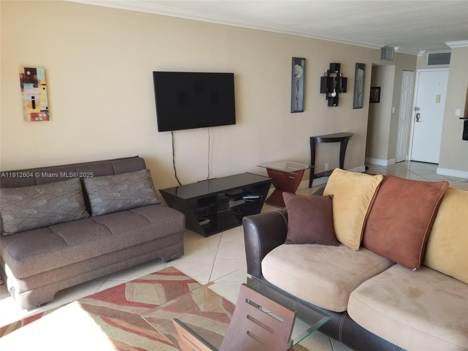 QUADOMAIN TOWER I AND IV - Residential Lease