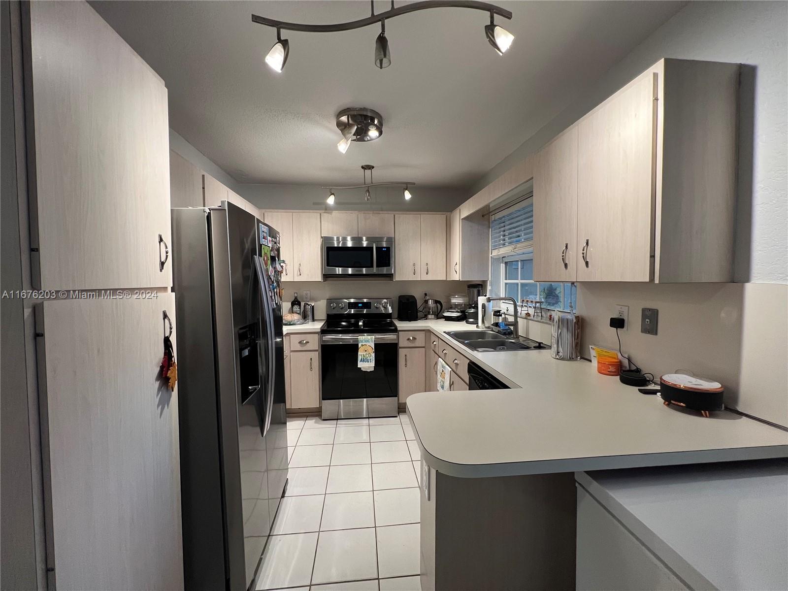 P A AT WEST SUNSET - Residential