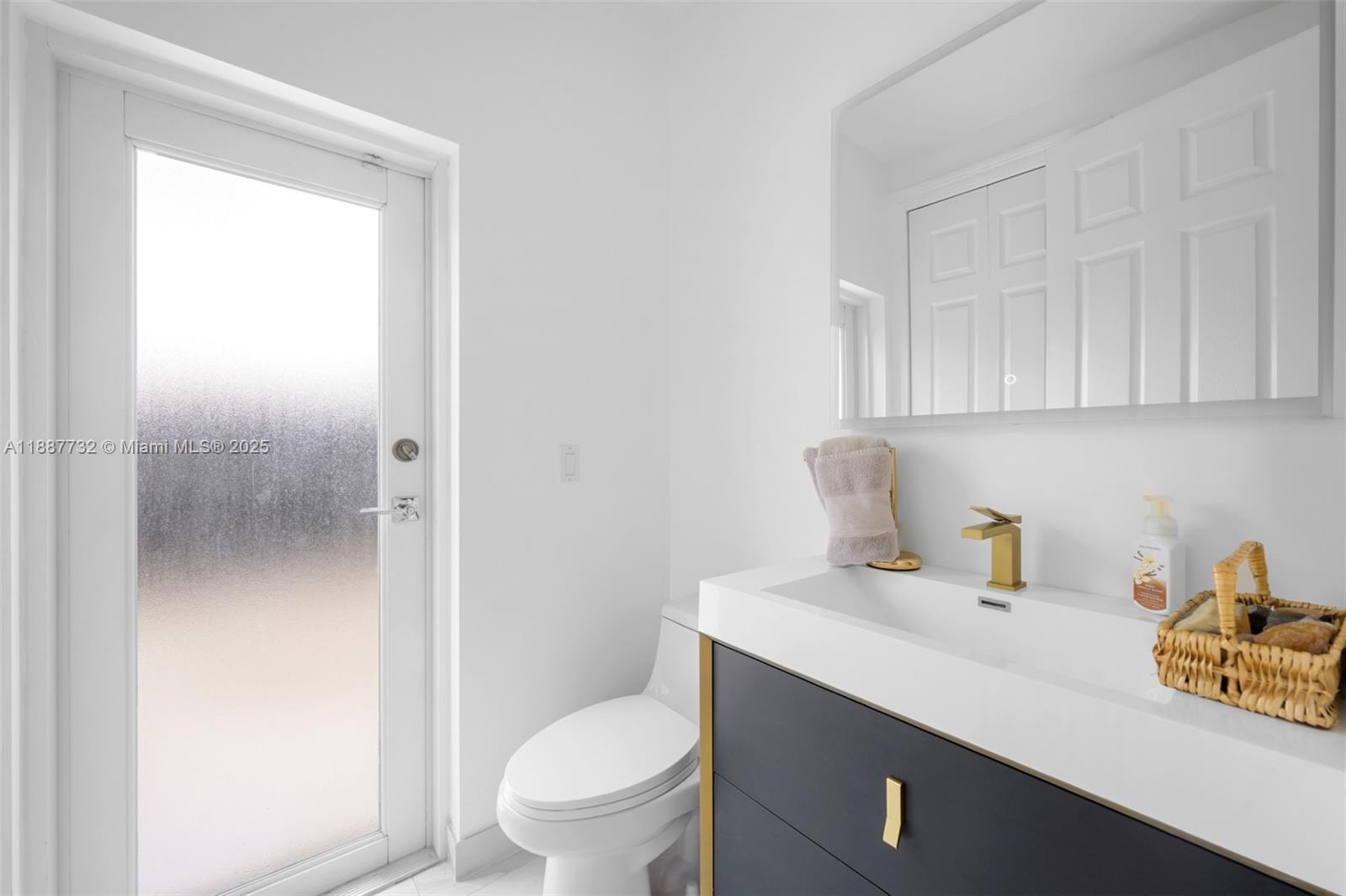 GOLDEN GATE ESTATES & MAR - Residential
