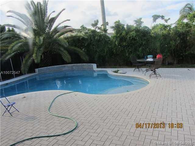 PELICAN BAY - Residential Lease