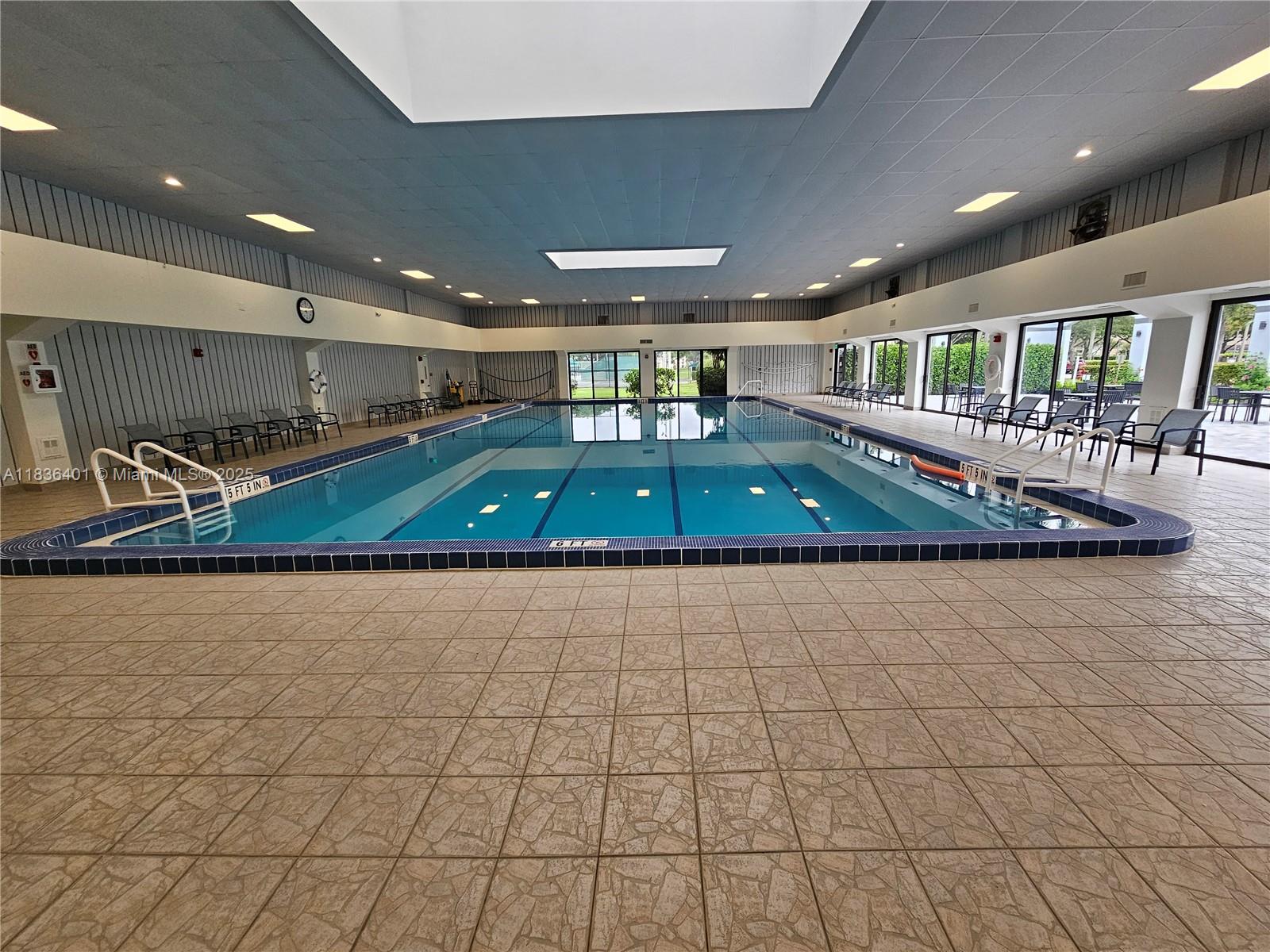 HUNTINGTON LAKES SEC FIVE - Residential