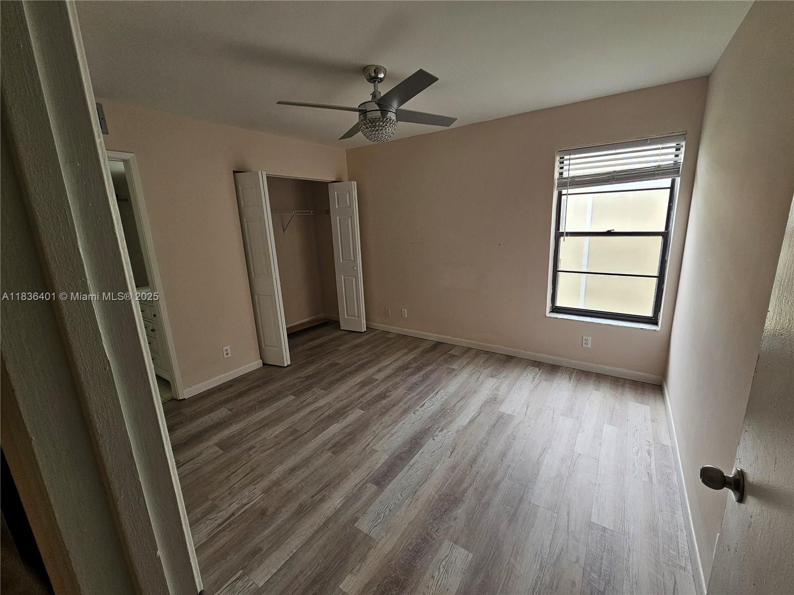 HUNTINGTON LAKES SEC FIVE - Residential