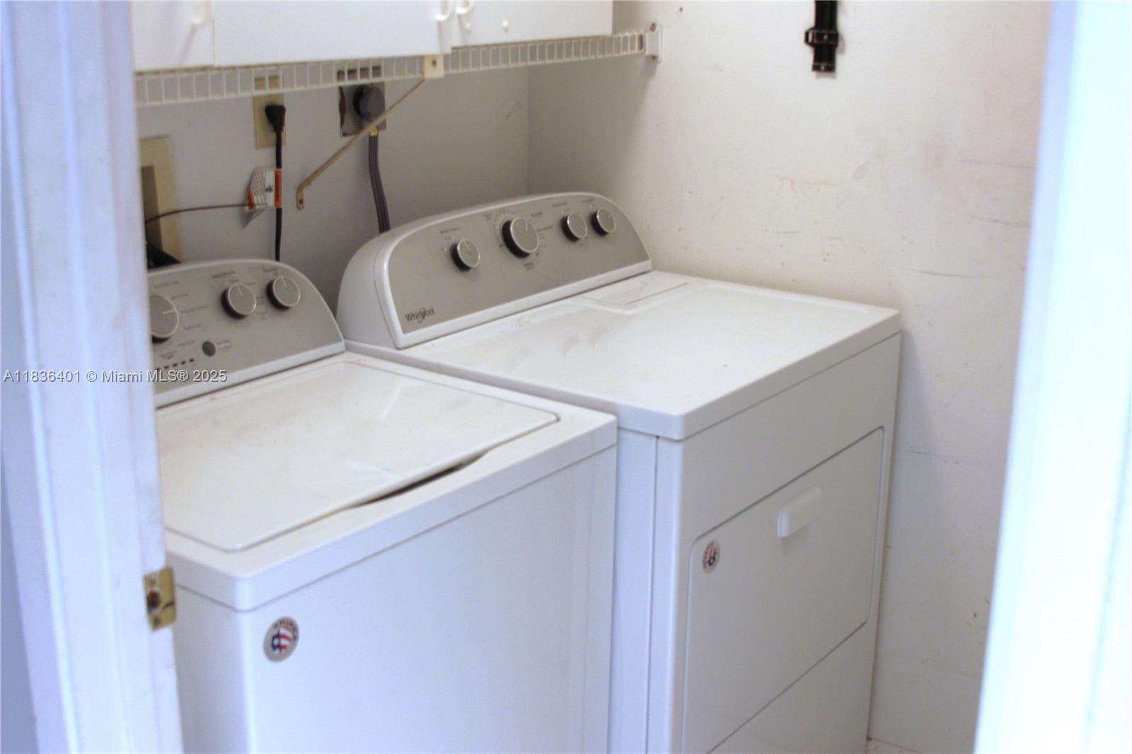 HUNTINGTON LAKES SEC FIVE - Residential