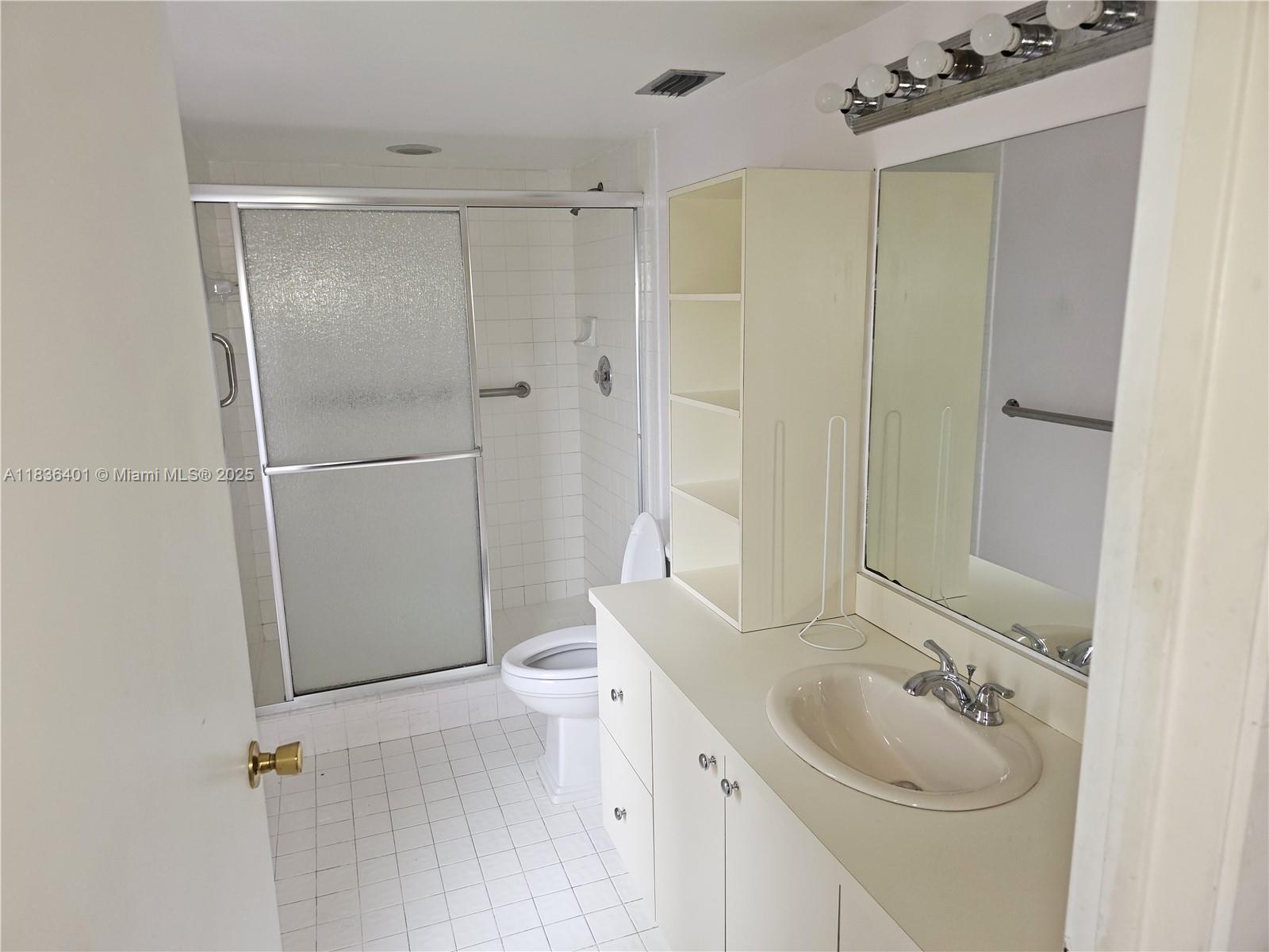 HUNTINGTON LAKES SEC FIVE - Residential