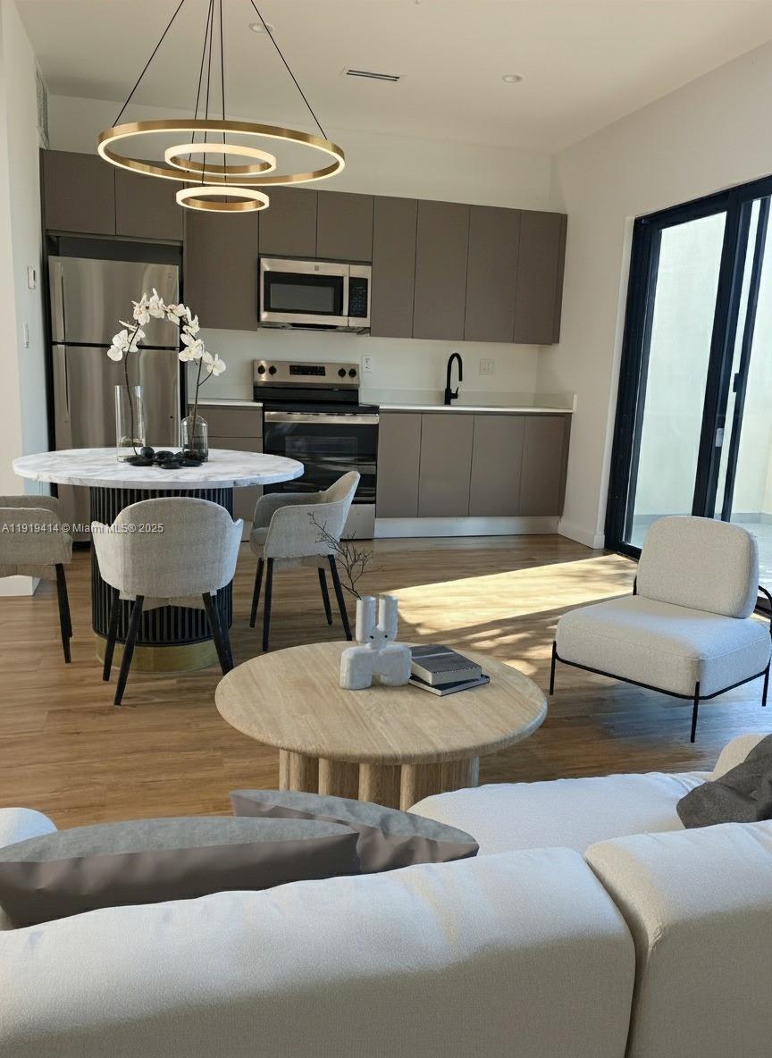 54 ST BUS CENTER SUB - Residential Lease