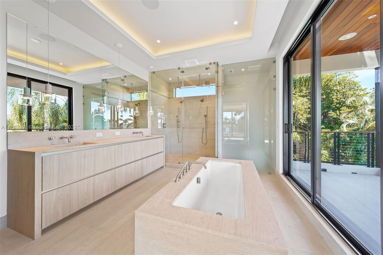 LA GORCE GOLF SUB - Residential