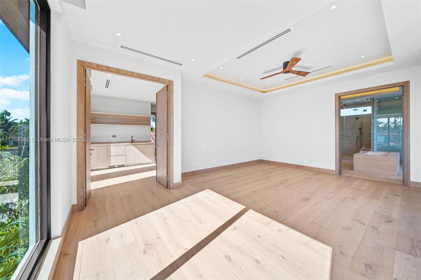 LA GORCE GOLF SUB - Residential