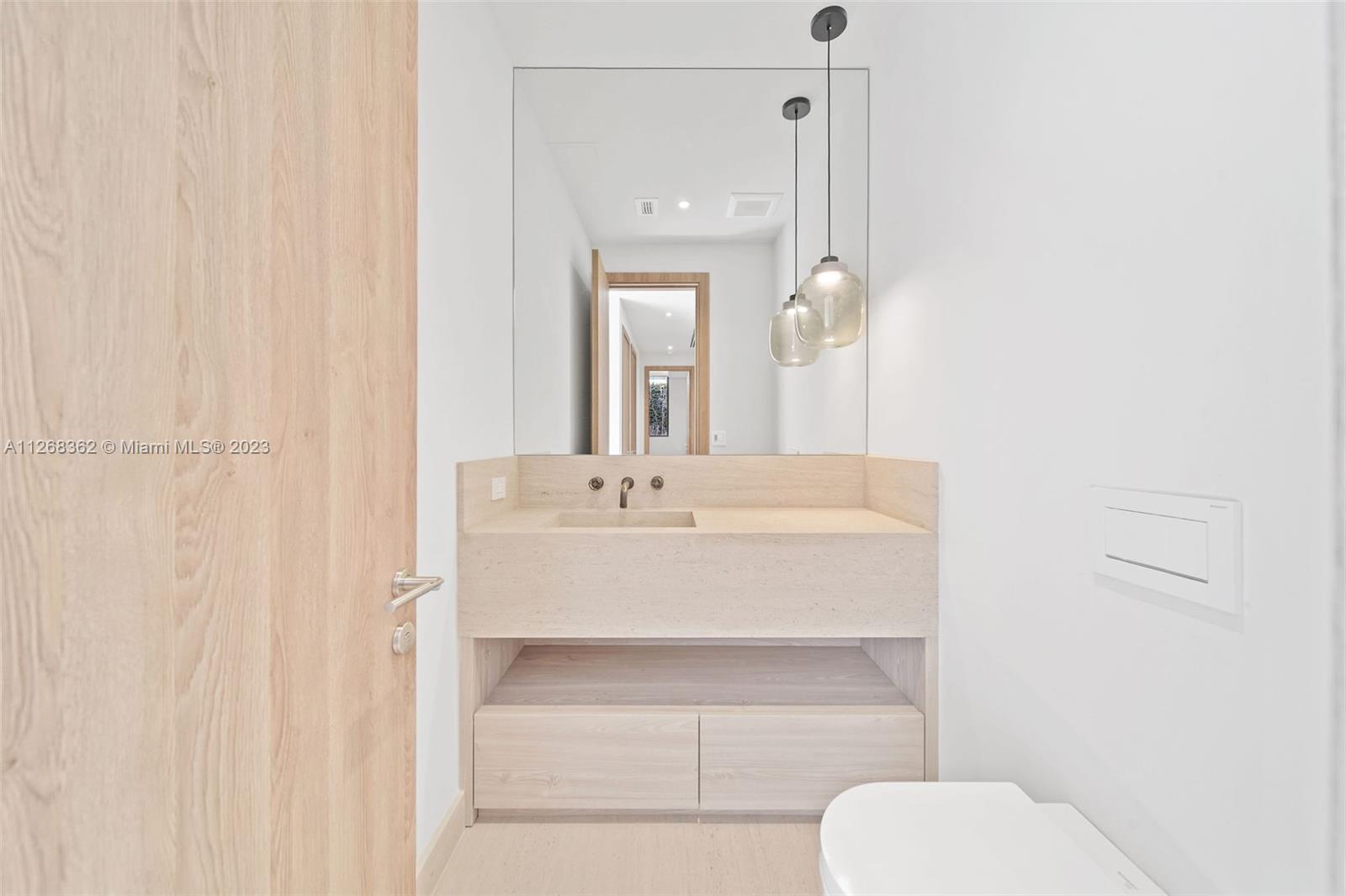 LA GORCE GOLF SUB - Residential