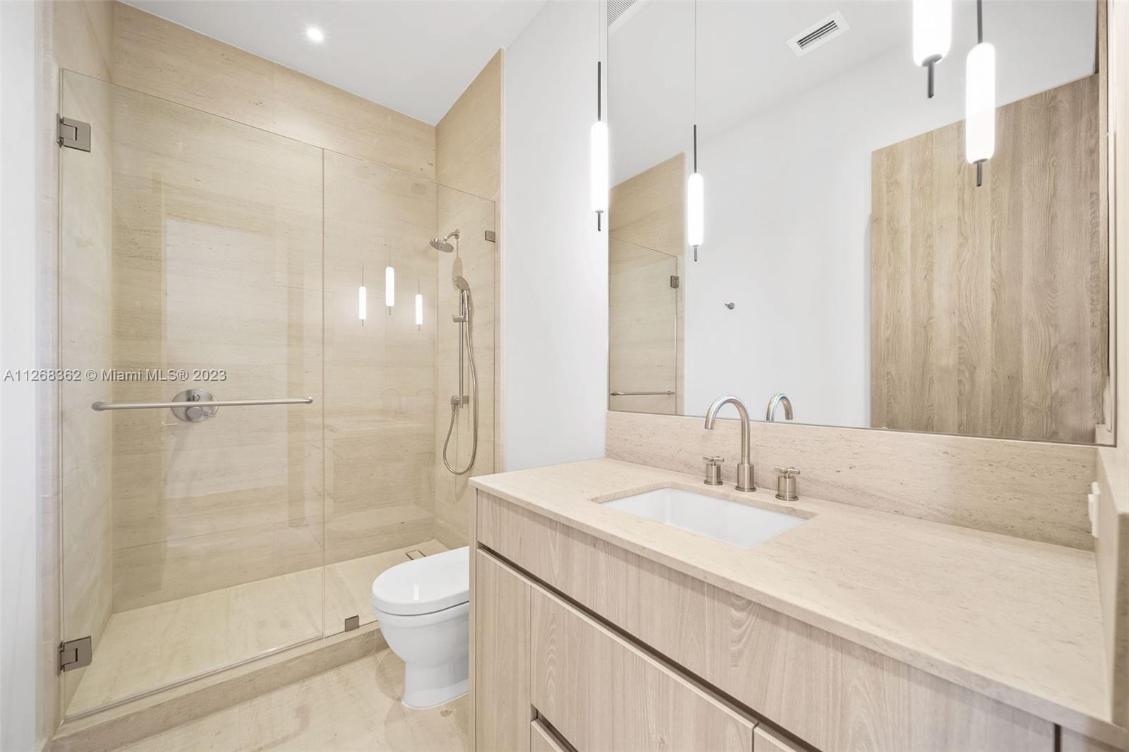 LA GORCE GOLF SUB - Residential