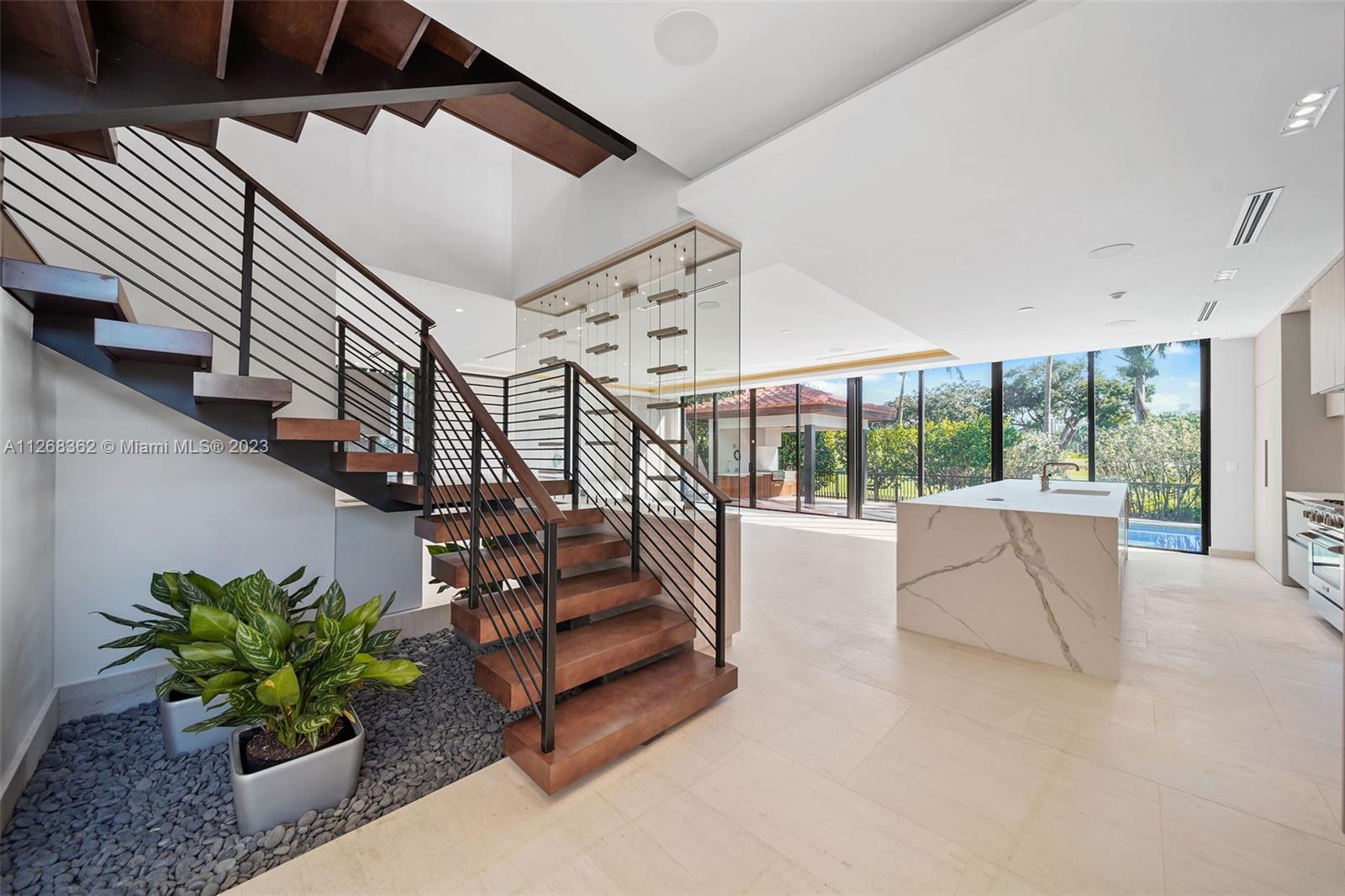 LA GORCE GOLF SUB - Residential