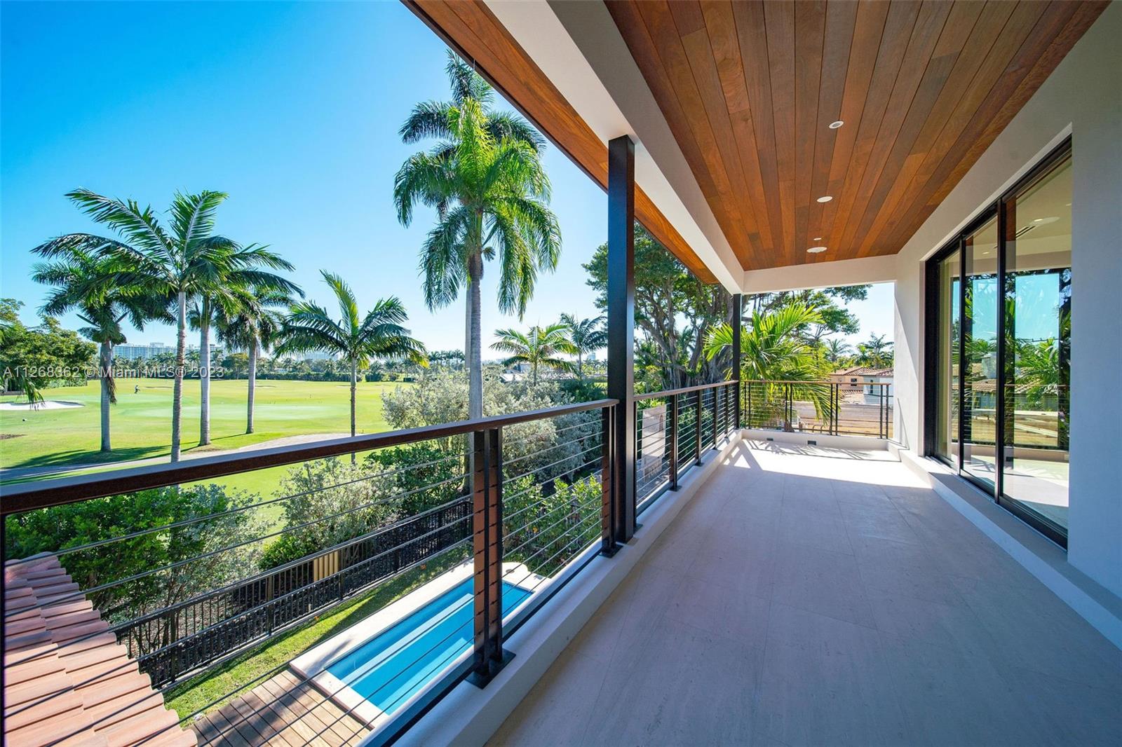 LA GORCE GOLF SUB - Residential