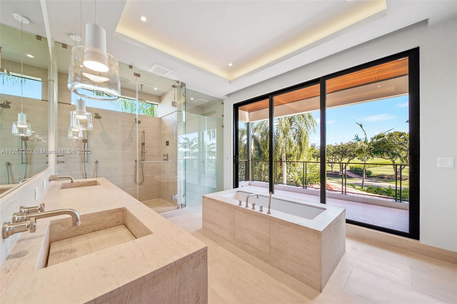 LA GORCE GOLF SUB - Residential