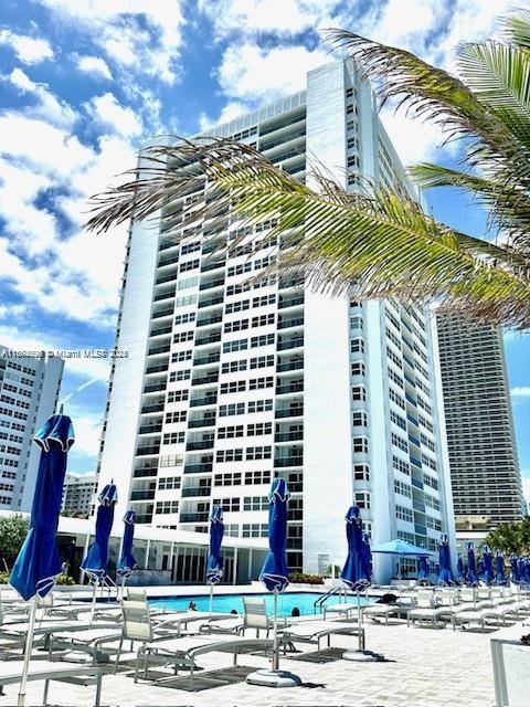 1880 S Ocean Dr TS106