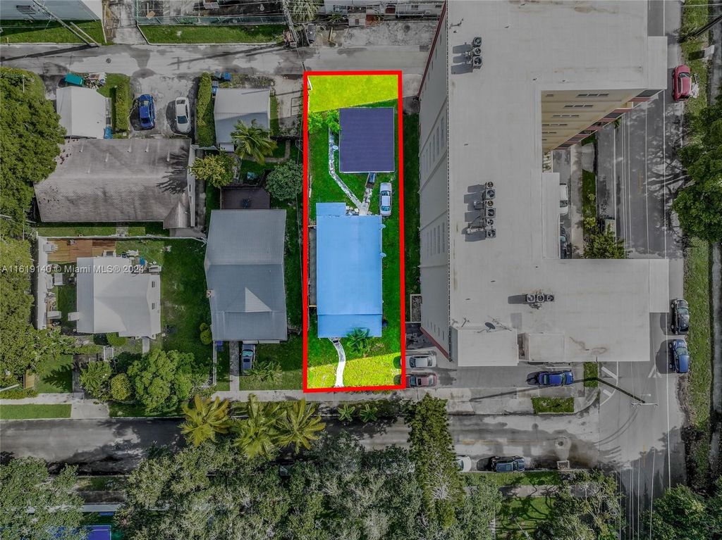 Photo of 1711 Buchanan St, Hollywood, FL 33020 (MLS # A11619140)