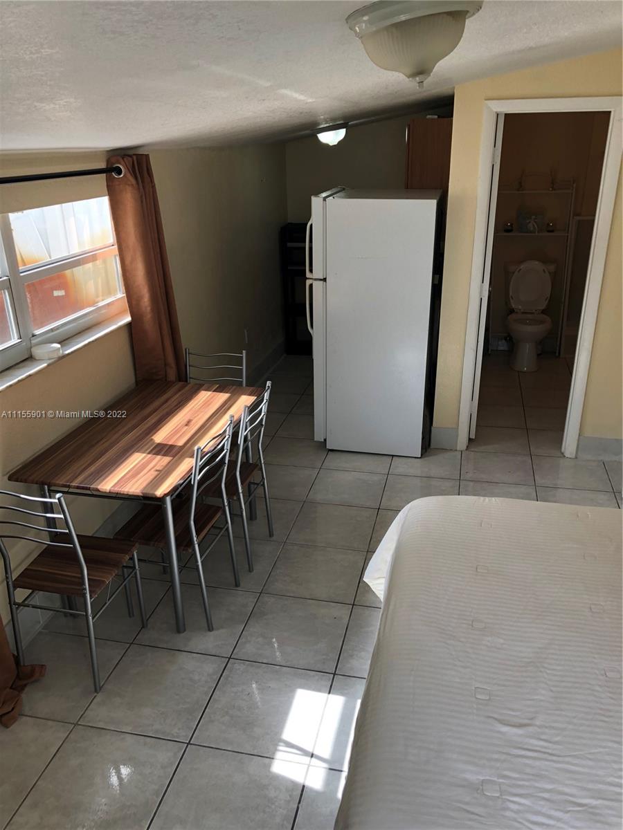 HERITAGE HOMES FIRST ADD - Residential Lease