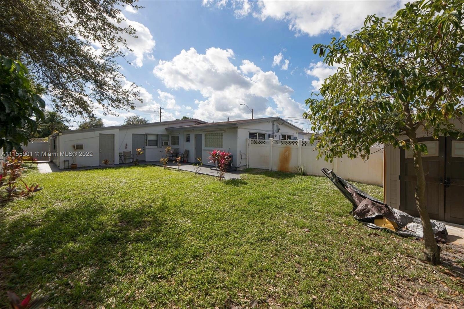 HERITAGE HOMES FIRST ADD - Residential Lease